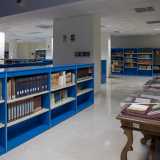 Qui, dove un tempo c�era l�area del mercato ittico sono ospitati 500mila libri tra opere letterarie, enciclopedie, dizionari, monografie, testi universitari, volumi storici e giuridici